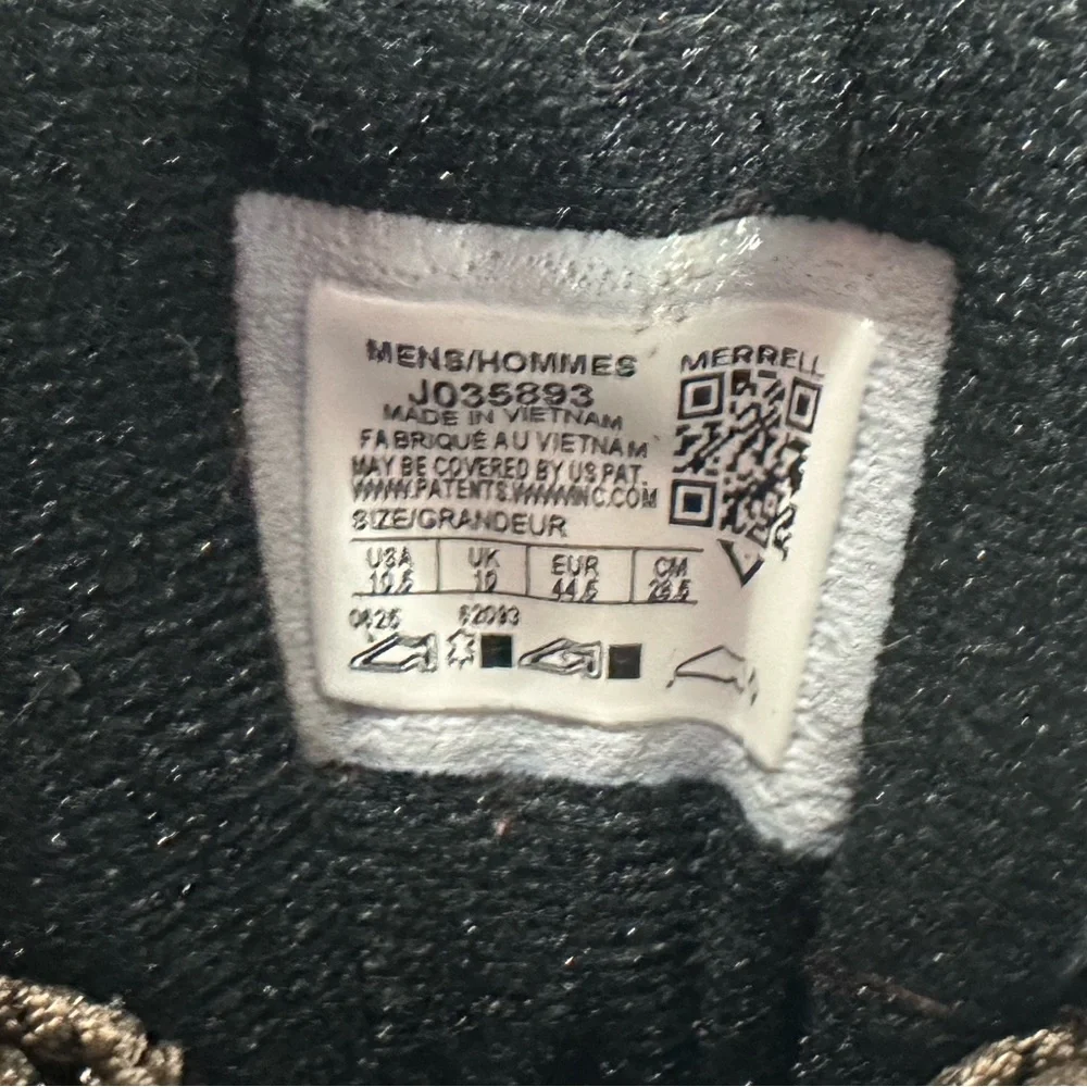 Merrell Men's Moab 3 Low Vent Hiking Shoes - Picture 11 of 12